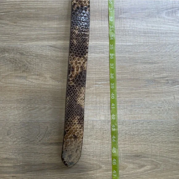 CHICOS real leather crocodile pattern belt brown tan - Picture 10 of 11